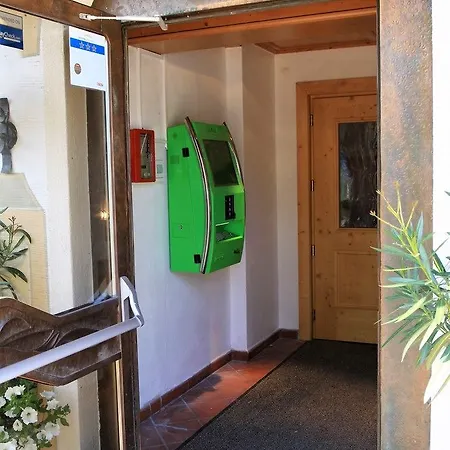 Otel Traublingerhof - Self Check In 3*
