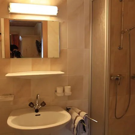 Hotel Traublingerhof - Self Check In