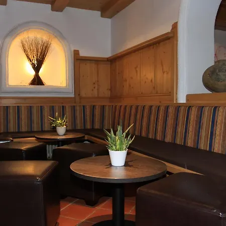 Hotel Traublingerhof - Self Check In