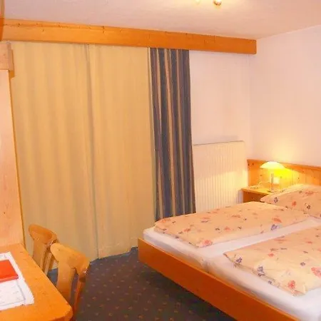 Traublingerhof - Self Check In Otel