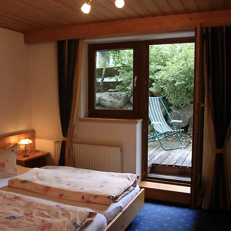 Otel Traublingerhof - Self Check In 3*