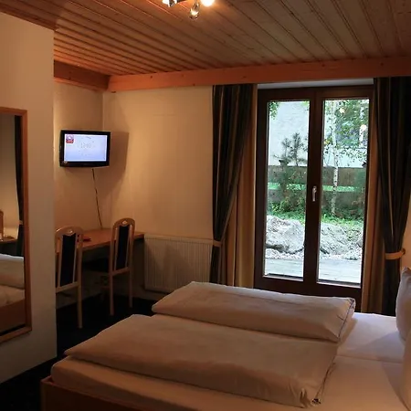 Otel Traublingerhof - Self Check In